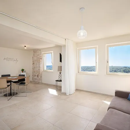 La Casa Di Cristina - With Sea View! Apartment Vrsar